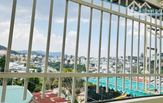 bán nhà phường 4 đà lạt gồm 4 phòng ngủ giá 6,5  tỷ - 6