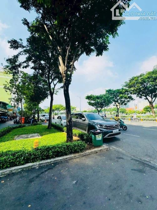 ‼️ Đường Bến Vân Đồn cực xịn ở Quận 4 , kế bên Quận 1 , mà hẻm trước nhà rộng 4 mét nữa ‼️ - 6