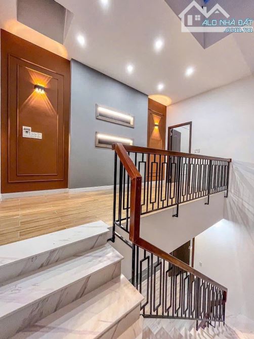 BÁN NHÀ 2 LẦU MỚI XÂY FULL NỘI THẤT ĐƯỜNG SỐ 3 , CÁCH TRƯỜNG ĐẠI HỌC Y DƯỢC 200m - 6