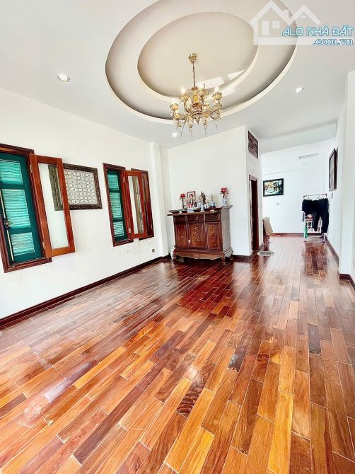 BÁN NHÀ PHỐ CẦU GIẤY 72M2 GIÁ 12.8 TỶ, DÂN XÂY THIẾT KẾ 4 TẦNG NGÕ 3 GAC, 50M RA MẶT PHỐ - 6