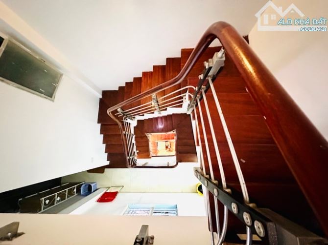 Tôn Thất Tùng, trung tâm, lô góc, gần Đại học Y, 39m2, chào 9 tỷ 6 - 6