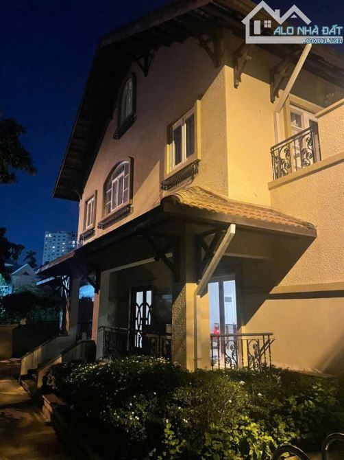 Biệt thự góc 2 mặt tiền KHU COMPOUND THẢO ĐIỀN 1 – 458m² – hồ bơi – sân vườn – giảm 10 TỶ - 6