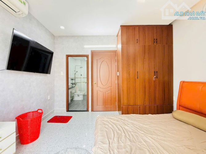 "Nhà 4 tầng Full nội thất 56m2(4x14)- ngay Nguyễn Văn khối~ sát công viên làng hoa,HXH 4M - 6