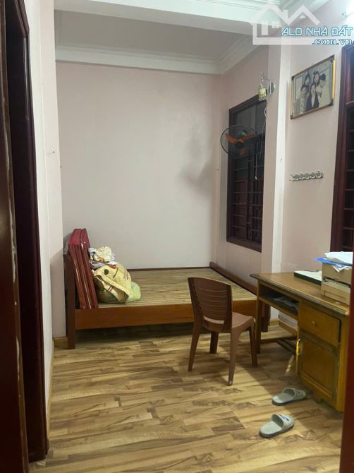 Cho Thuê Nhà Mặt Phố 16 Trường Thi, 30 Triệu, 200M2, 6 Phòng Ngủ+ 3 Vệ Sinh Đẹp - 6
