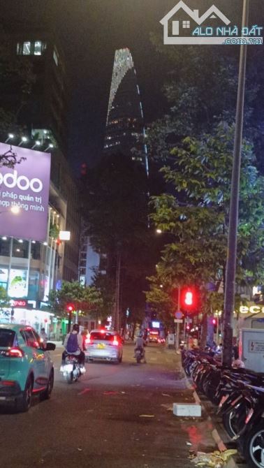 Gấp bán nhà nhà riêng phường Sài Gòn, gần Chợ Bến Thành Quận 1 TPHCM, giá dưới 17 tỷ 300 - 6