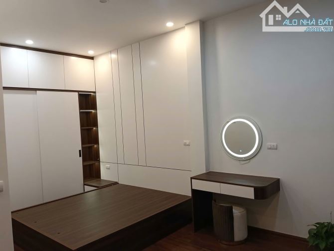 Hạ 1 tỷ nhà 50m ra phố Lạc Long Quân Cầu Giấy ngõ to thông 5T 48m2 MT 5.2m đủ nội thất - 6
