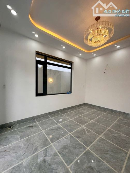 BÁN CẶP NHÀ ĐẸP ĐANG HOÀN THIỆN CẦU KÊNH TÀ BEN - CÁCH TUYẾN TRÁNH XUYÊN Á 100m  - Dt : 5x - 6