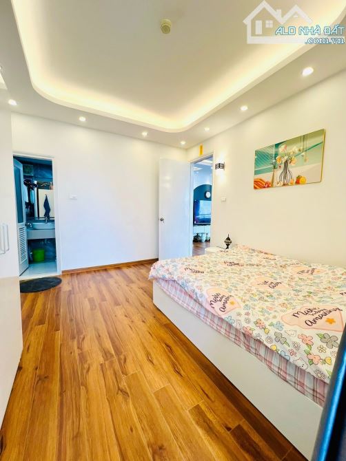 Nhà lô góc 3 mặt thoáng – Mặt phố Nguyễn Chí Thanh – 105m² – 3PN – 2WC – 8.6 tỷ - 6
