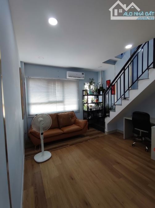 CHÍNH CHỦ CHO THUÊ CĂN CHUNG CƯ 63M2 NGAY NHÀ GA QUỐC NỘI T3 - SB TÂN SƠN NHẤT - 6
