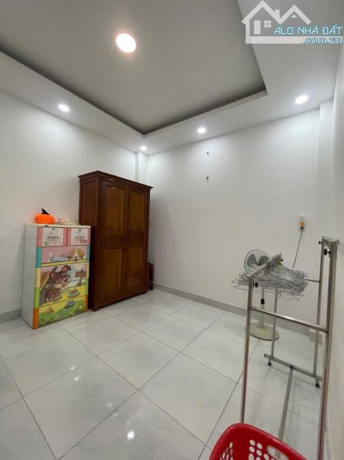 Bán nhà hẻm xe tải đường Chiến Lược 4 tầng mới tinh, 4x12m, chỉ nhỉnh 5 tỷ - 6
