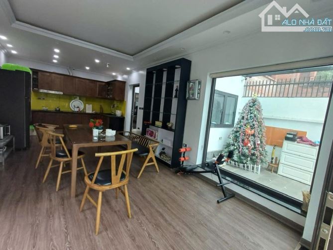 ✨️BIỆT THỰ VIP - 2 Mặt THOÁNG  - NỘI THẤT CỰC XỊN - Ở ĐẲNG CẤP - 📕DT=241m - 6