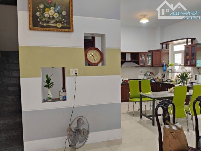 Biệt Thự MT Đường Số 3a Đối Diện Công Viên, Khu Tên Lửa, 10x21.5, 3 Tấm, 28 Tỷ, LH : Hữu - 6