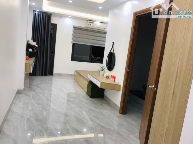 Bán nhà dân xây gần Uỷ ban Vân Canh ô tô đỗ cửa nội thất xịn 40m2 4 tầng mặt tiền 4m5 - 6