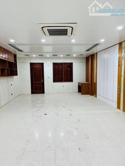 BÁN NHÀ PHỐ THÁI HÀ 118m2 - 6T THANG MÁY - MT 5.4m - 47 TỶ -LÔ GÓC - GARA ÔTÔ - KINH DOANH - 6