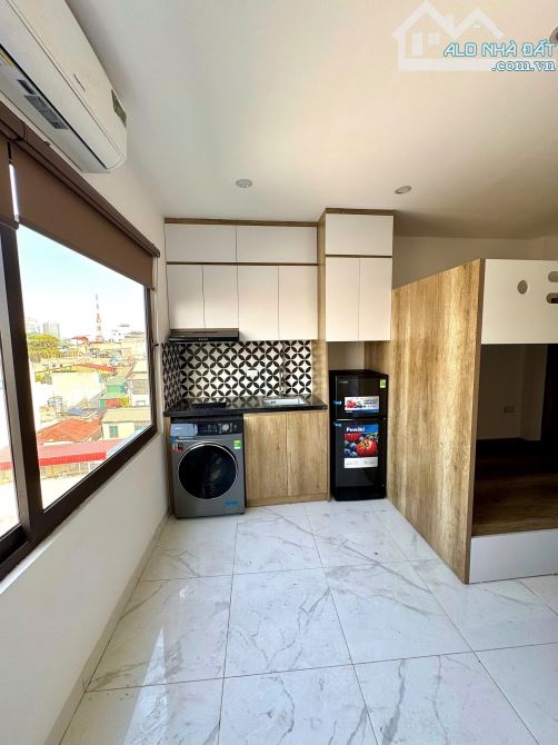 Cho Thuê CCMN 241 Ngõ Chợ Khâm Thiên  30m2 Studio Gác Xép Ban Công Giặt Riêng Thang Máy - 6