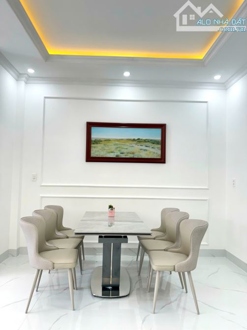 Nhà 2 Tầng Full Nội Thất Tân Cổ Điển - Thích Tịnh Khiết - 7