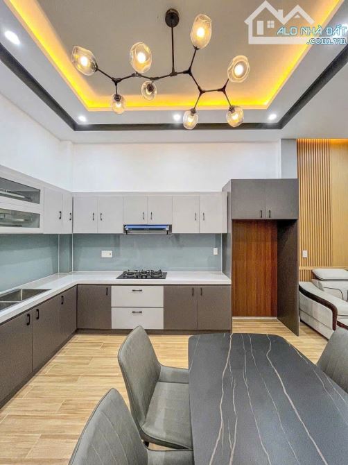BÁN NHÀ 2 LẦU MỚI XÂY FULL NỘI THẤT ĐƯỜNG SỐ 3 , CÁCH TRƯỜNG ĐẠI HỌC Y DƯỢC 200m - 7