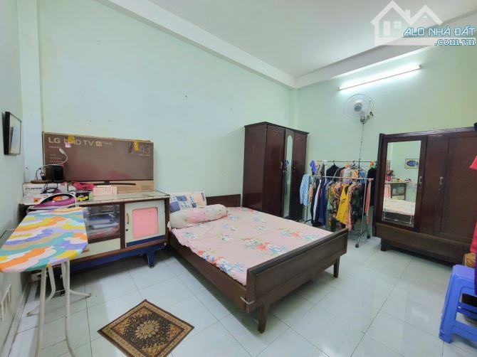 Hẻm 8M Trần Bình Trọng. Q10. Ngang gần 5M. 60m2. 5 tầng BTCT. 7PN. Giá 14,x tỷ. - 7