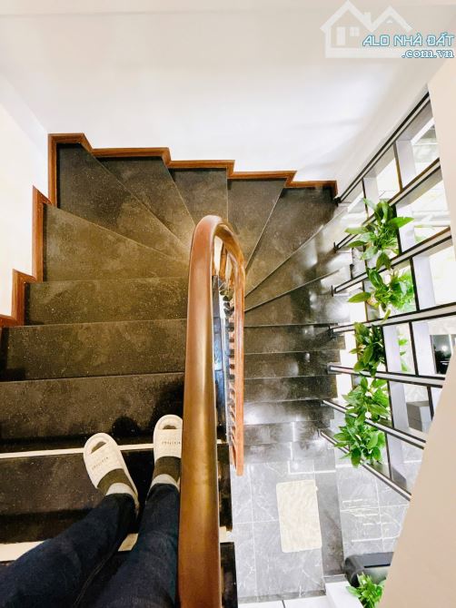 Nhà thiết kế đẳng cấp phố Đại La, gần phố, full nội thất xịn sò, DT 54m2, giá 9.8 tỷ. - 7