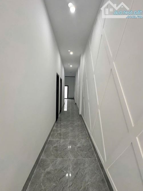BÁN CẶP NHÀ ĐẸP ĐANG HOÀN THIỆN CẦU KÊNH TÀ BEN - CÁCH TUYẾN TRÁNH XUYÊN Á 100m  - Dt : 5x - 7