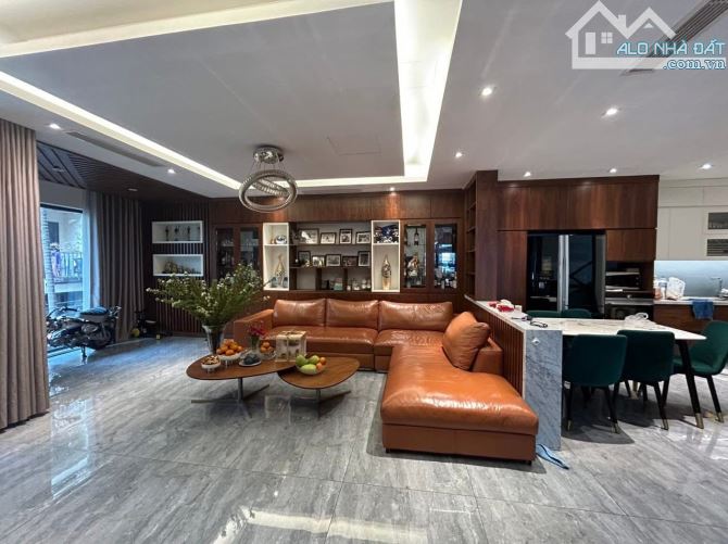 SIÊU PHẨM LÔ GÓC 125M2 CHÙA LÁNG - THIẾT KẾ THÔNG SÀN - 3 MẶT Ô TÔ - GIÁ 40 TỶ - 7