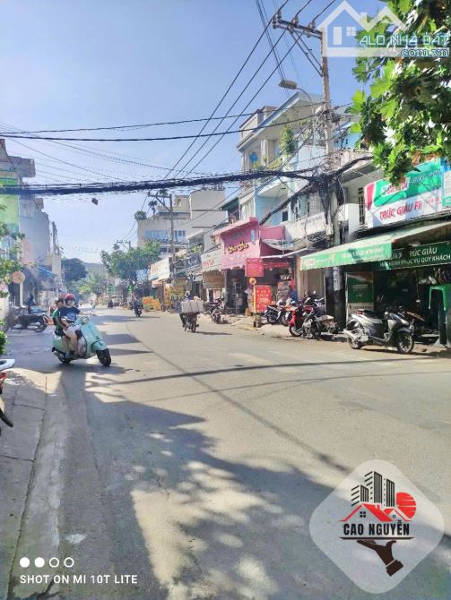 Nguyên toà nhà 7 tầng, thang máy, 5x20 trống suốt, mặt tiền - 7