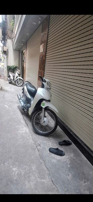 7,65 tỷ cách một nhà ra phố Kim Giang 4p ngủ 5 tầng/ Q Thanh Xuân - 7