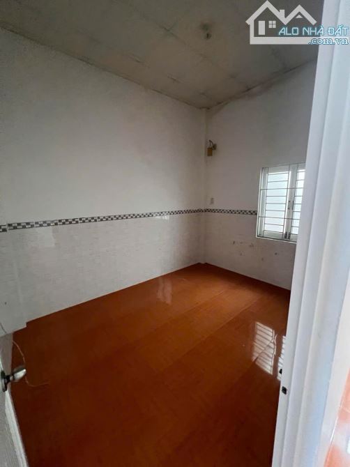 Bán nhà TDC Vĩnh Trường view biển 1 trệt 1 lầu, sân thượng: Dt: 56,1( ngang 4m nở hậu 4,4m - 7