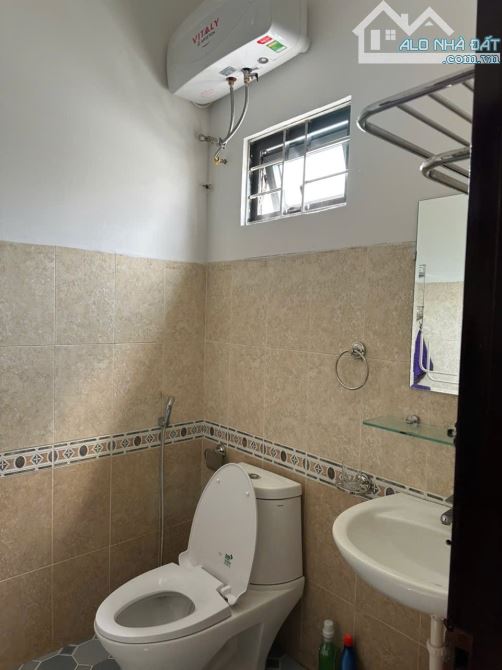 SẬP HẦM NHÀ 3T M.TIỀN KINH DOANH - NGAY TRƯỜNG HỌC - GIÁ NGANG GIÁ ĐẤT - 8