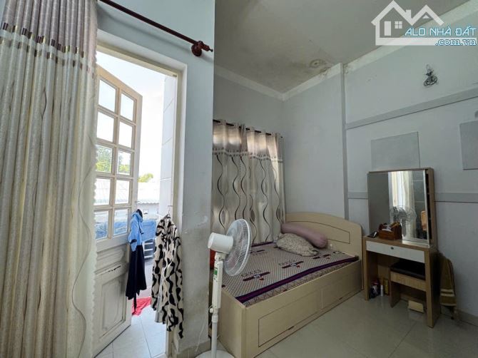 TT QUẬN 12 GIÁP GV,TB - NHÀ MỚI Ở NGAY - 33M2 (4x8) 2 TẦNG 2PN - HẺM XE HƠI SÁT NHÀ - 8