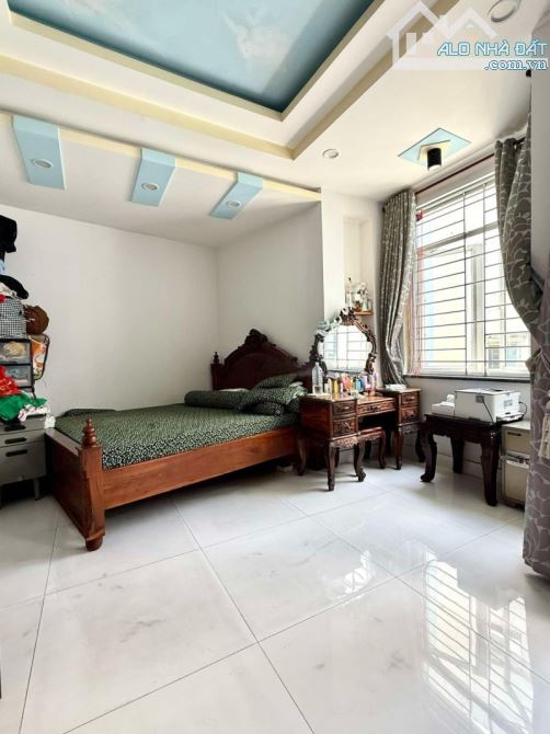 Bán nhà 5 tầng đường Nguyễn Đình Chiểu, Quận 3 - 55m2 (4.7 x 12) trong Cư Xá Đô Thành - 8