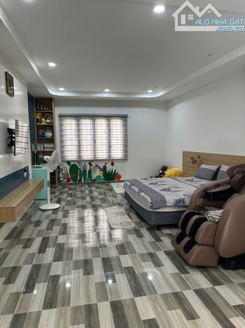 BÁN NHÀ 5 TẦNG NGANG 5,5M CÓ THANG MÁY TRUNG TÂM PHỐ BIỂN NHA TRANG GẦN CHỢ XÓM MỚI - 8