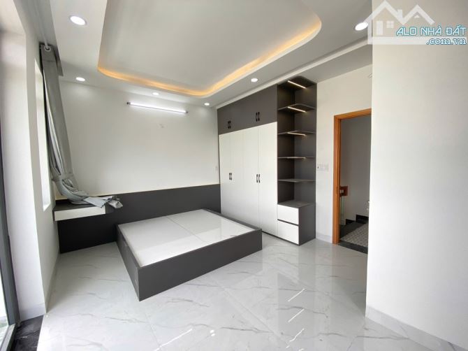 SIÊU PHẨM 5 TẦNG 105M2– NGANG 5.2M – NHÀ MỚI LUNG LINH – HẺM XE TẢI – KHU VIP AO ĐÔI  SỔ N - 8