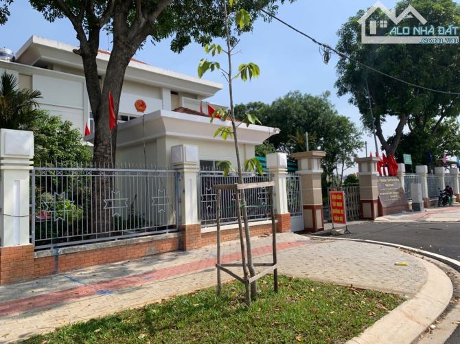 Bán nhà 2 tầng, khu 38ha Tân Thới Nhất, Quận 12, đối diện công viên Thuận Kiều. Chỉ 4,95tỷ - 8