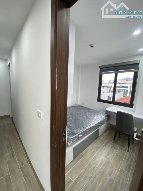 BÁN GẤP TÒA NHÀ CCMN ĐƯỜNG QUAN NHÂN. 160M2 - 8 TẦNG. THANG MÁY. 21 CĂN HỘ CHO THUÊ. - 8