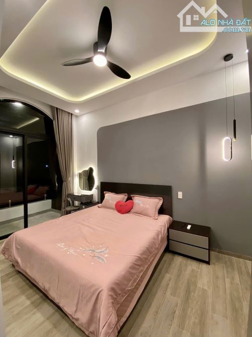 Bán nhà 2,5 tầng đẹp Full nội thất, mặt tiền KQH Bàu Vá, phường Trường An, TP Huế - 9