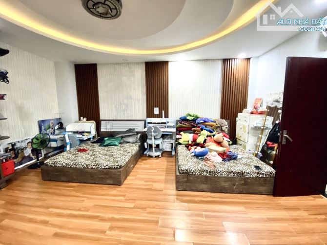 11.4 Tỷ- BIỆT THỰ VÍP- 6.5mx20mx4 tầng- Tân Kỳ Tân Quý- Gần Aeon Mall. - 9