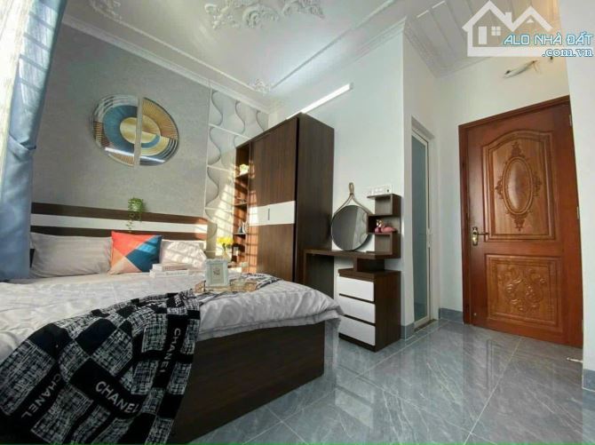 NHÀ TRỆT HAI LẦU PHONG CÁCH TÂN CỔ ĐIỂN  TRỤC CHÍNH HẺM 876 TRẦN NAM PHÚ - THÔNG RA ĐƯỜNG - 9