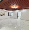 Cần bán nhà tập thể Xí nghiệp in tầng 1 tại Nguyên Hồng nhỉnh 4 tỷ