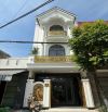 NHÀ 3 TẦNG MT LÊ VĂN SĨ,LIÊN CHIỂU GẦN BIỂN