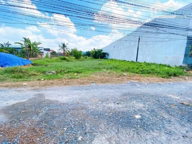 bán lô đất 147m gần chợ mỹ hạnh nam giá chỉ 1 tỷ 290 triệu gọi đặt cọc