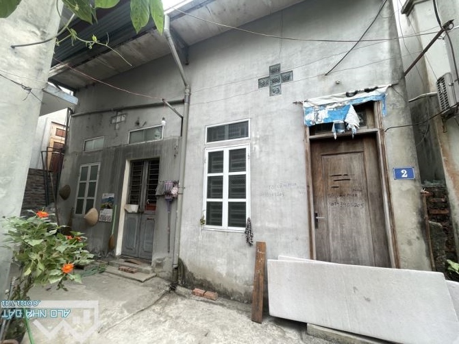 HÀNG HOT CỰC HIẾM CHỦ BÁN ĐẤT TẶNG 2 CĂN NHÀ LIỀN KỀ 10M RA Ô TÔ TRÁNH ĐỖ