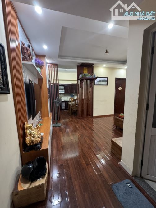 Bán căn 3 ngủ full nội thất tòa N07-B3.2 Thành Thái, gần công viên Cầu Giấy