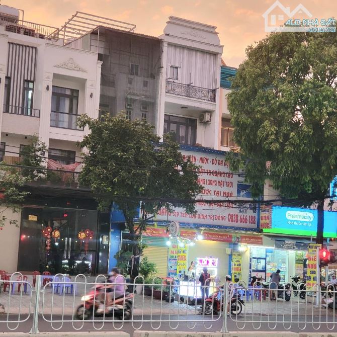 MẬT TIỀN KINH DOANH ĐỈNH- TÊN LỬA- BÌNH TÂN- DT 4mx20mx4 tầng
