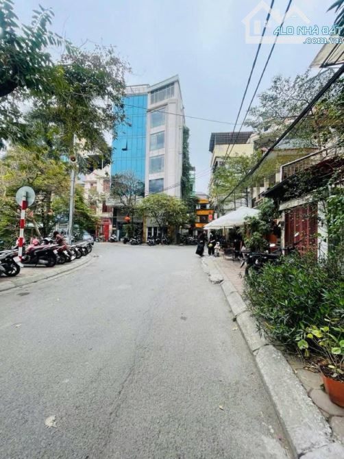 Siêu Phẩm View Hồ Khu KDCF Cả Phố_oto Tránh_Vỉa Hè Rộng_TTQ.ĐỐNG ĐA_Dt42m_Mt4m_4T_Giá19.2