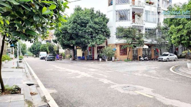 BÁN ĐẤT NGỌC THỤY, LONG BIÊN 75m2, mt 4.8, đường 4m. 140 tr/m2.