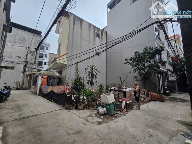 Bán Đất Giá Đầu Tư Văn Trì, Bắc Từ Liêm, Ô Tô Vào Đất, KHu Vực  Phát Triển, 38m2, 5.95 Tỷ