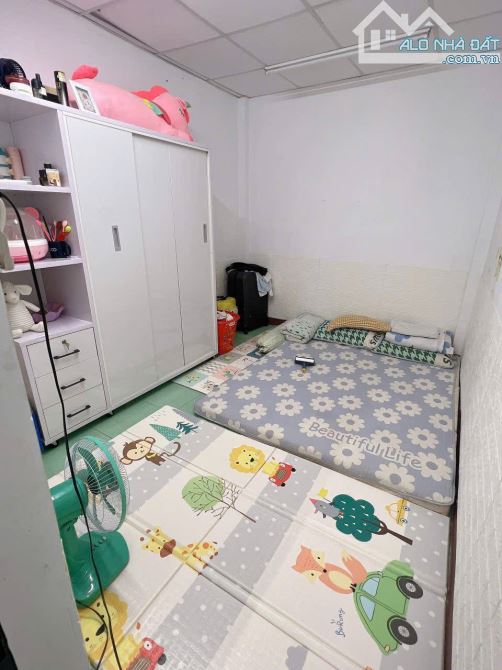 Nhà mặt tiền ,hẻm xe hơi,  dòng tiền 14 triệu, phường 12,  quận Tân Bình
