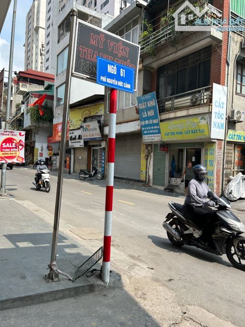 Bán nhà phố Nguyễn Đức Cảnh, Hoàng Mai, 44m, 5 tầng, MT 4m, cách 50m mặt phố ô tô tránh.