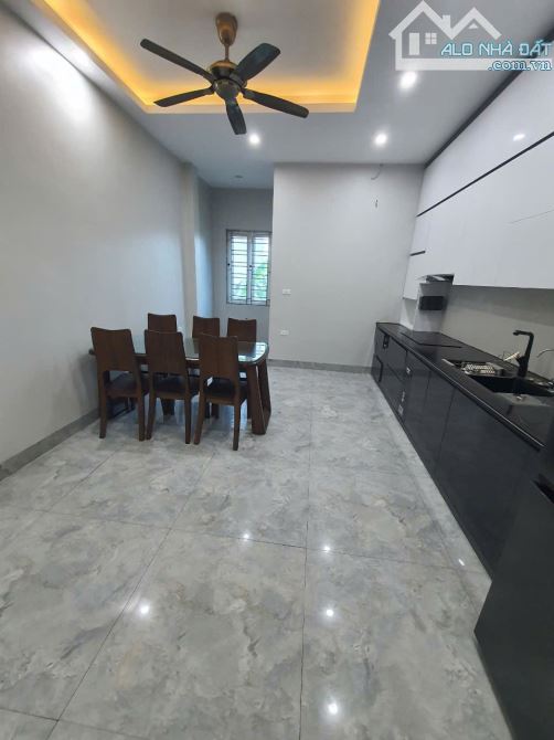 Bán nhà 3 tầng Bò Sơn . dt 72m . mt 4m . hướng TN. giá 10ty5